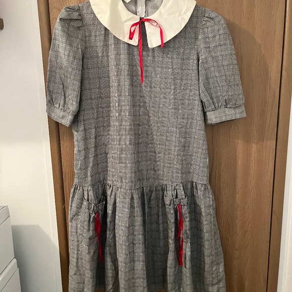 Dress - Picture 1 of 2